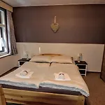 Petski Hotel